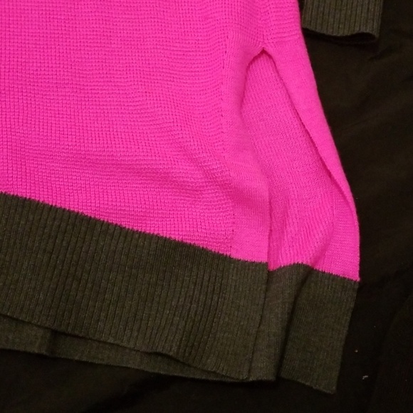 Vince Camuto pink & gray right angle sweater - Picture 3 of 3